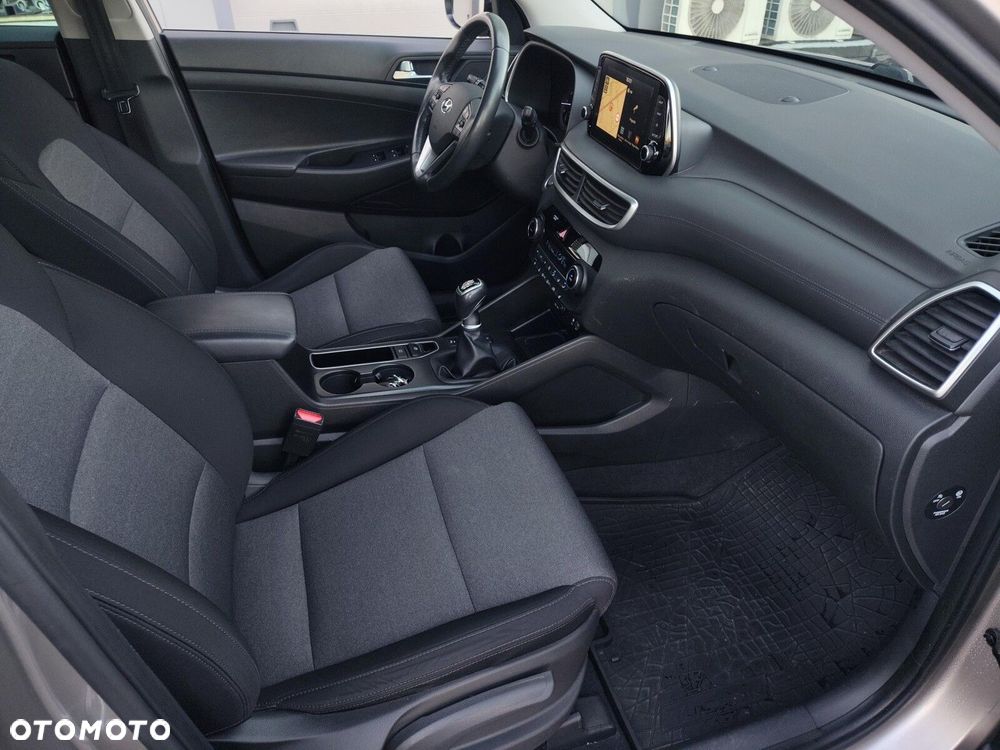 Hyundai Tucson 1.6 GDI BlueDrive Style 2WD - 27