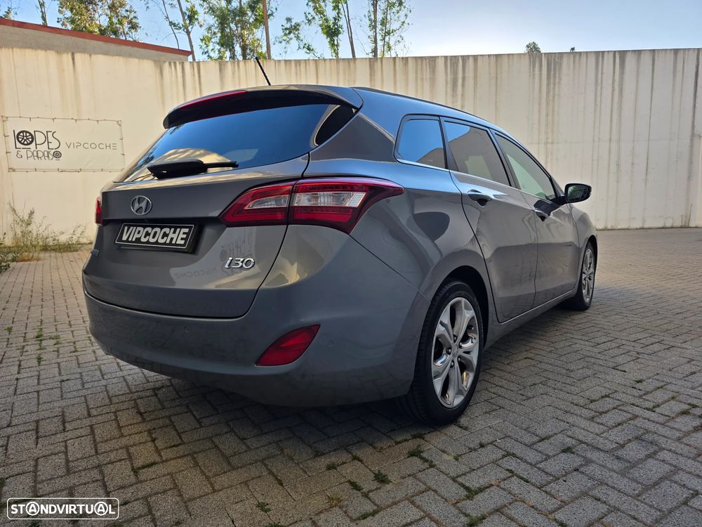 Hyundai i30 SW 1.6 CRDi Style J17 - 31