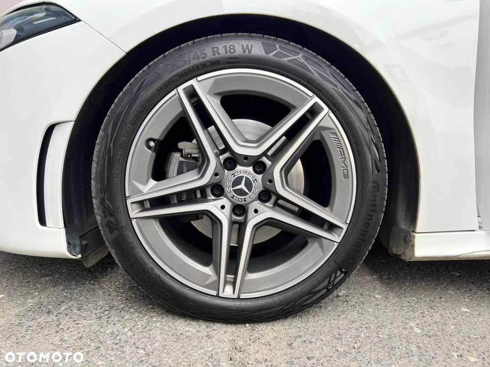 Mercedes-Benz Klasa A 180 AMG Line 7G-DCT - 32