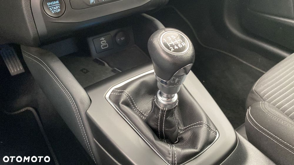 Ford Focus 1.0 EcoBoost mHEV Titanium X - 17