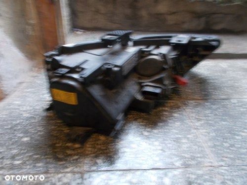 AUDI Q3 I BI-XENON LEWY PRZOD LED 8U0941003H - 2