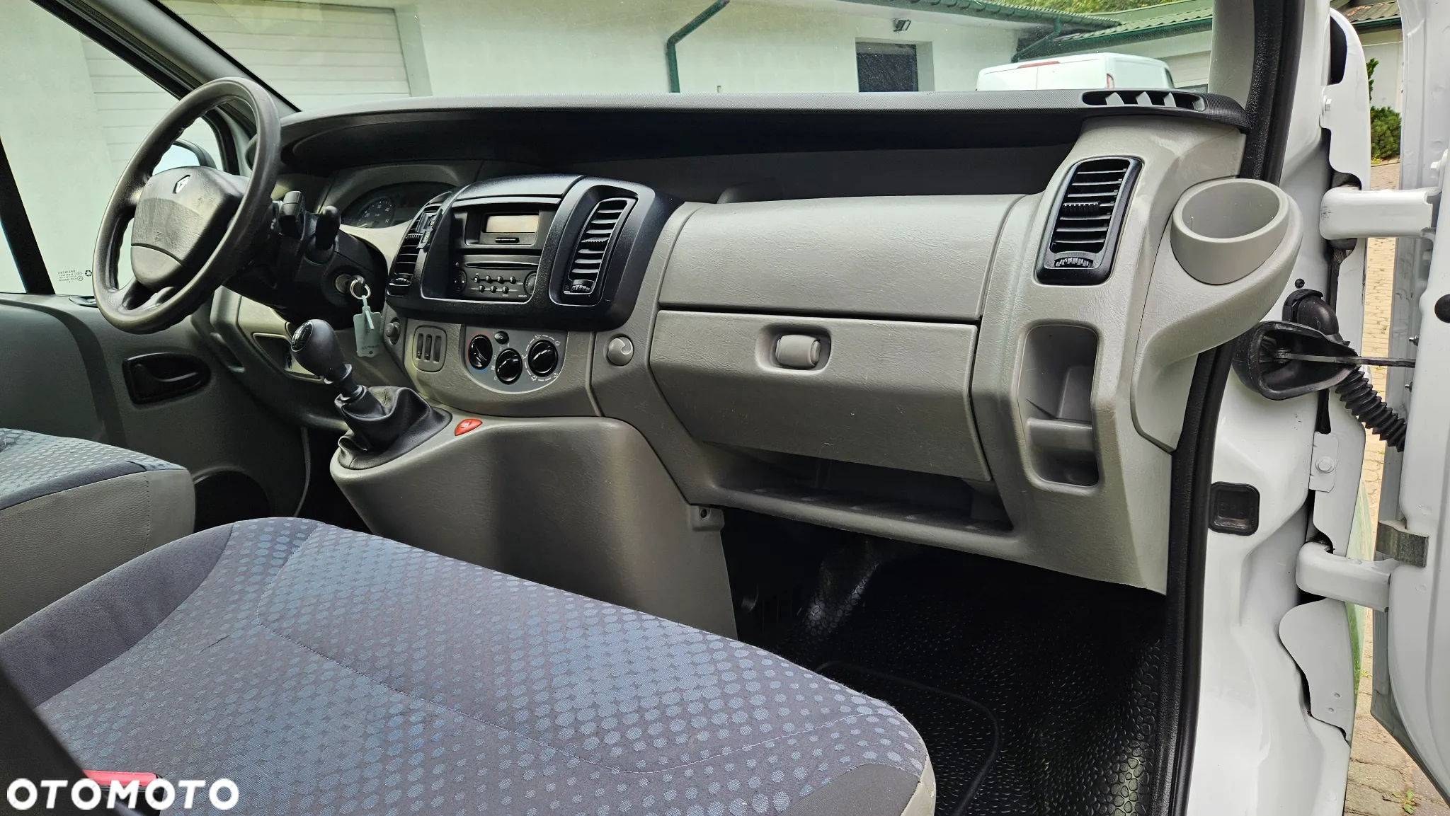 Renault Trafic 2,0 DCI - 26
