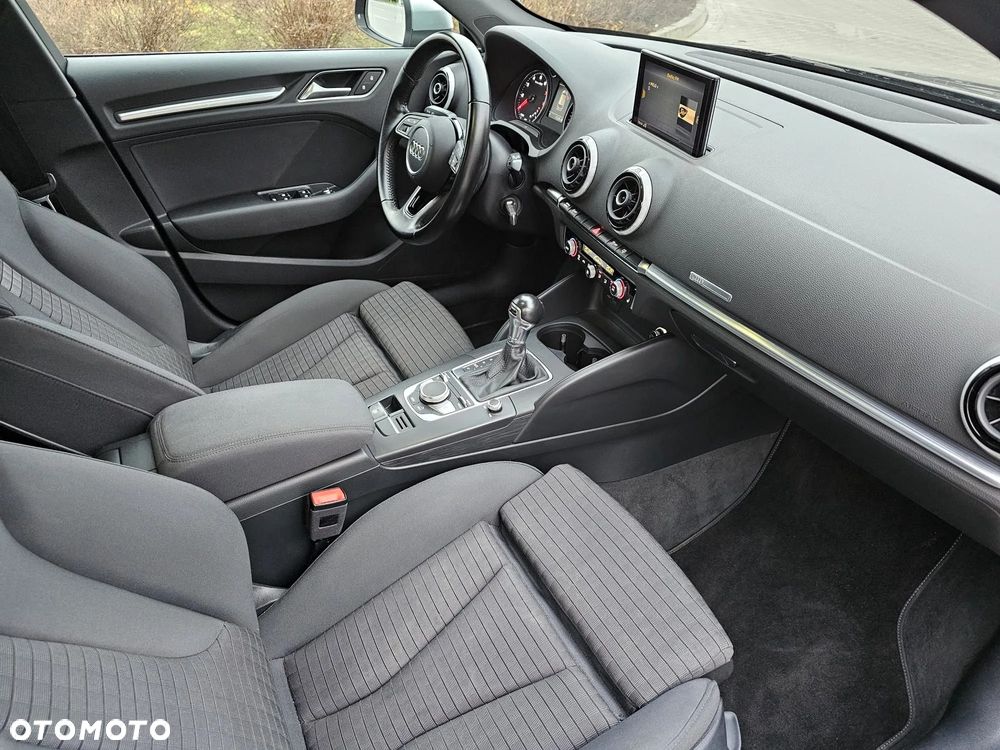 Audi A3 Sportback - 19