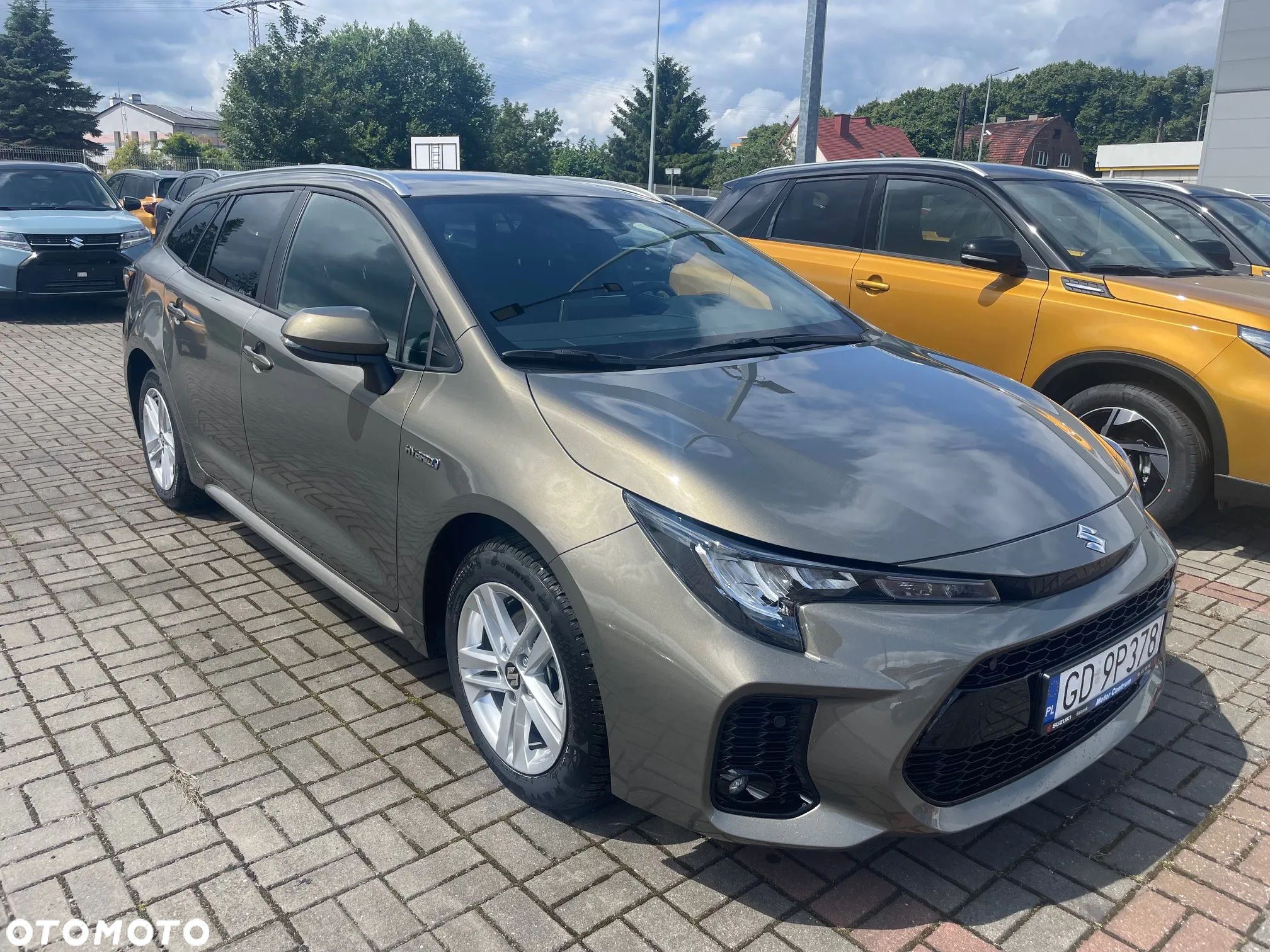 Suzuki Swace 1.8 Hybrid Premium Plus CVT - 1