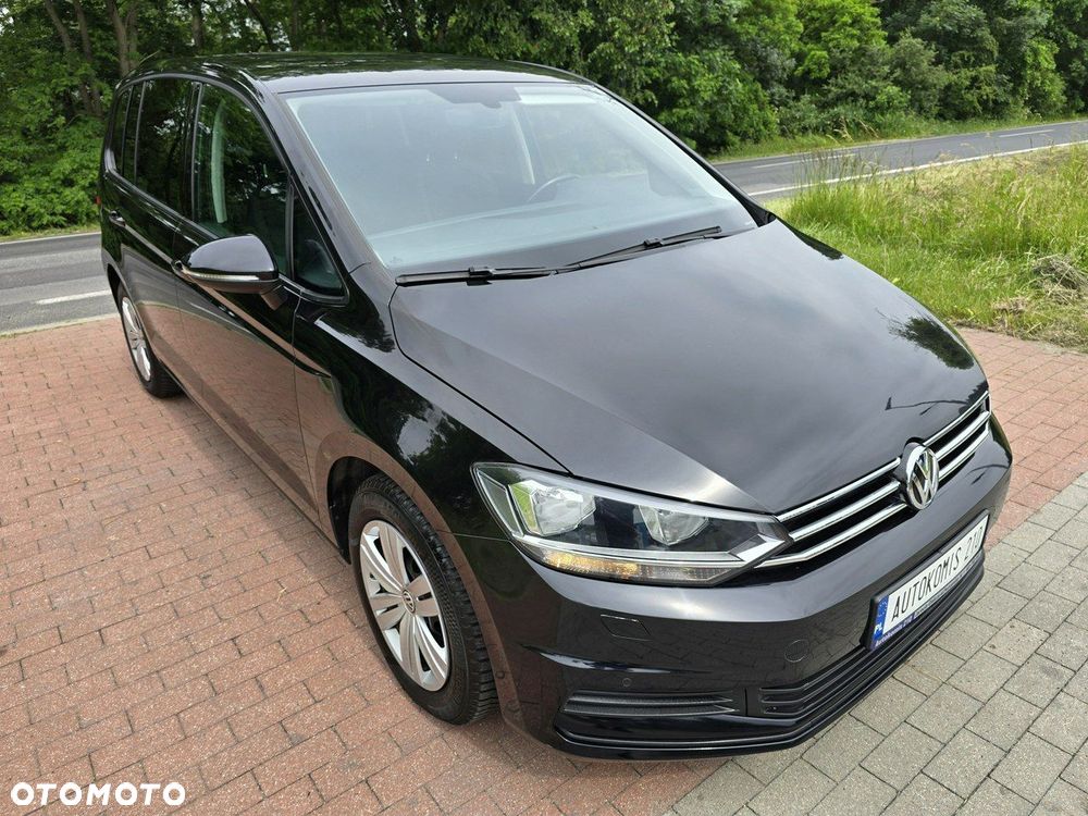 Volkswagen Touran - 14