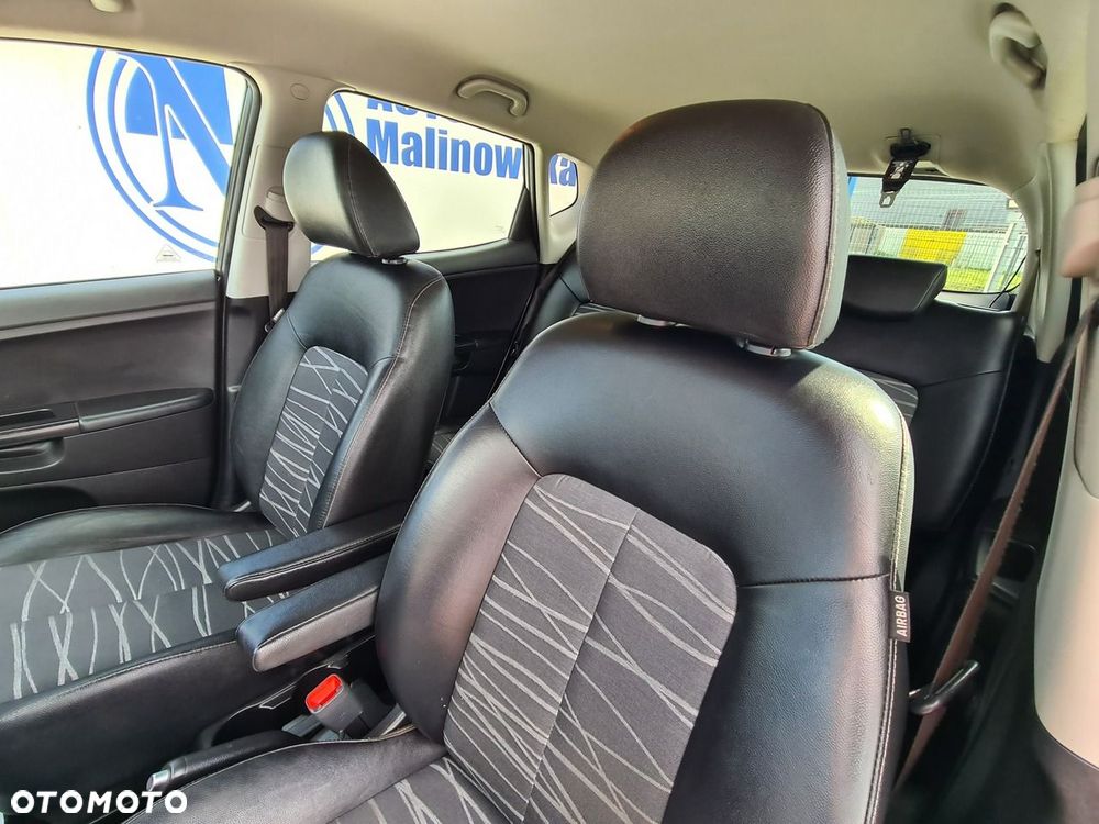 Kia Venga 1.4 XL - 22