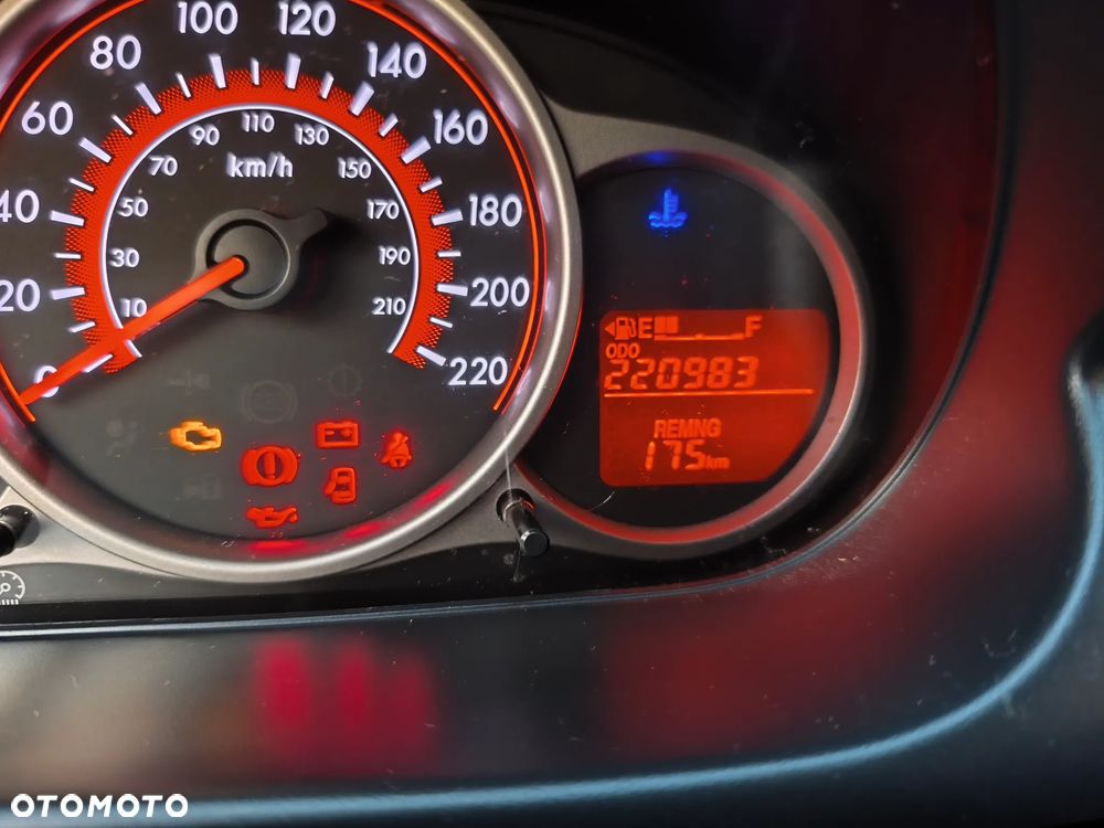 Mazda 2 - 12