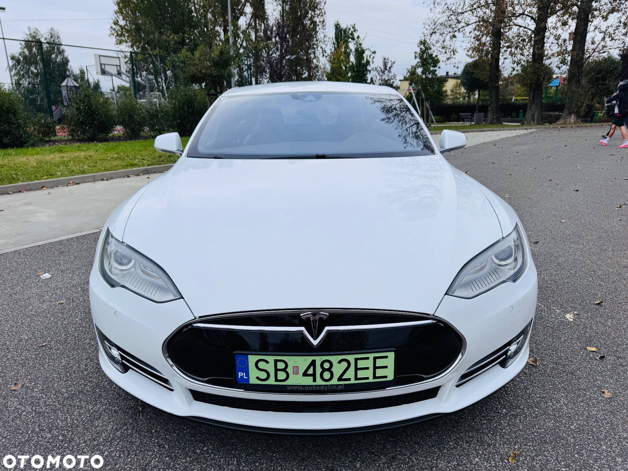 Tesla Model S Standard - 4