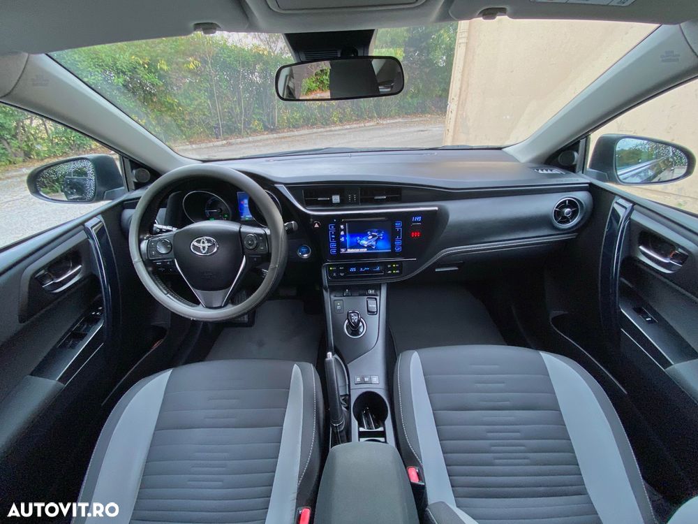 Toyota Auris 1.8 L VVT-i Hybrid Sol - 7