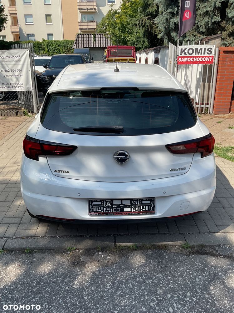 Opel Astra 1.0 T 120 Lat S&S - 9