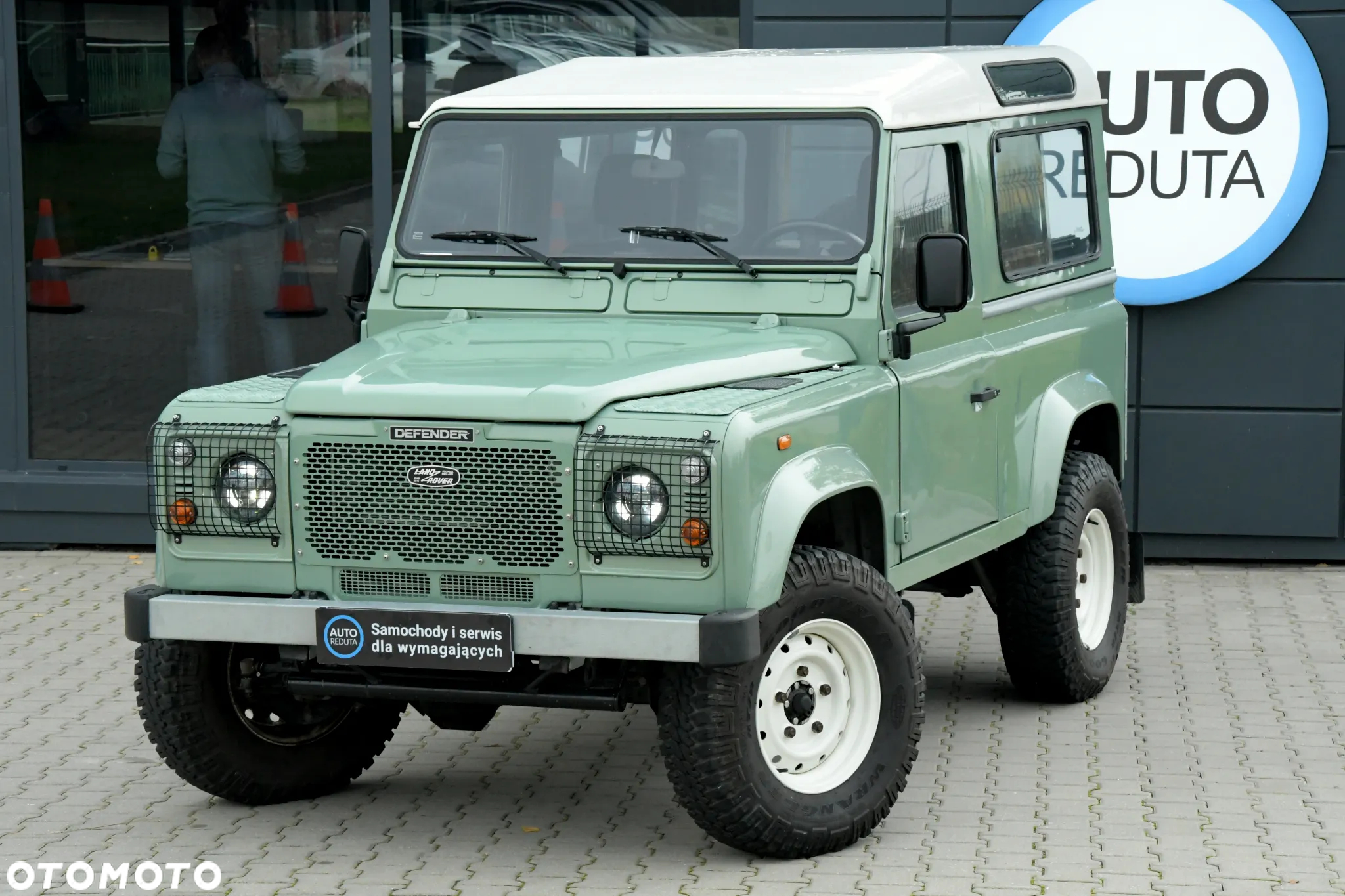 Land Rover Defender 90 2.5 TDI - 14