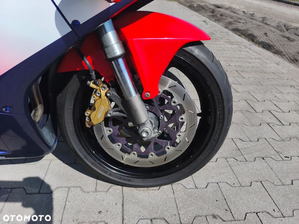 Honda CBR - 18