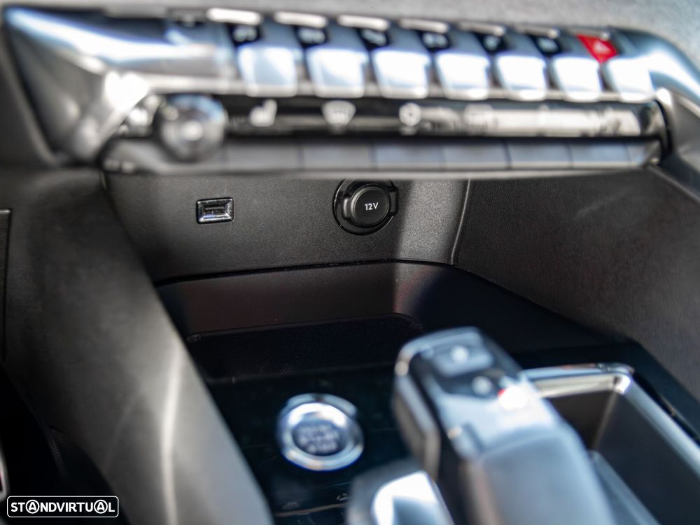 Peugeot 3008 1.6 Hybrid4 GT Pack e-EAT8 - 40