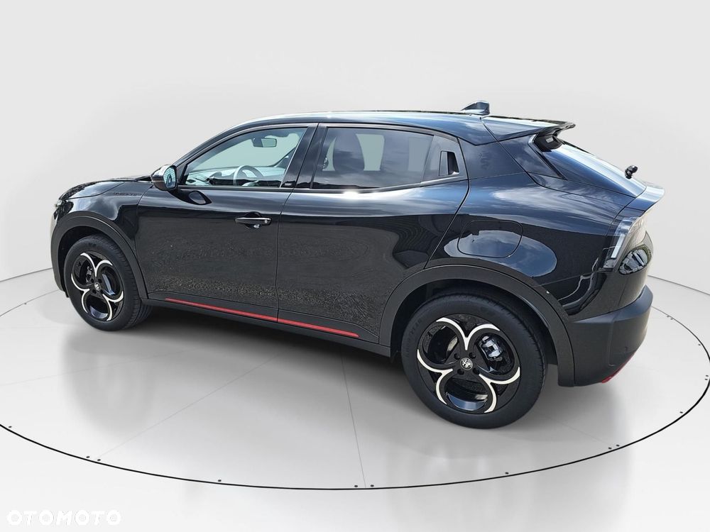 Alfa Romeo Junior 1.2 mHEV Ibrida Speciale eDCT - 8