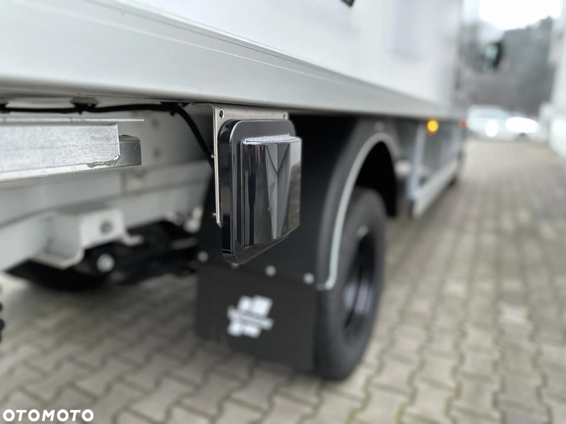 Mercedes-Benz Sprinter - 10