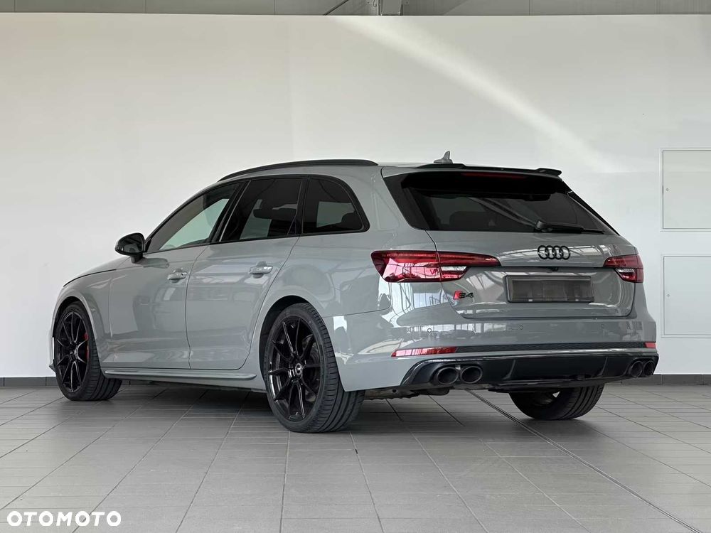 Audi S4 Avant