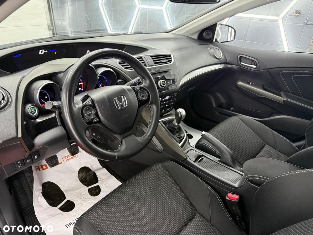 Honda Civic 1.8 i-VTEC Sport Black Edition - 24