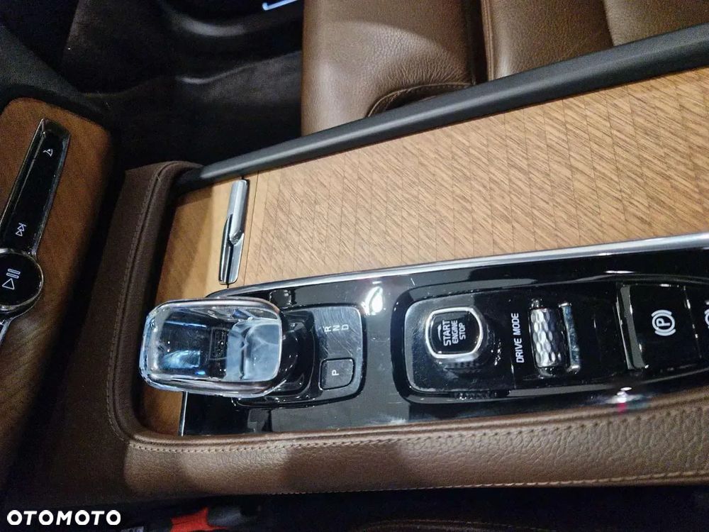 Volvo XC 90 D5 AWD Inscription 7os - 25