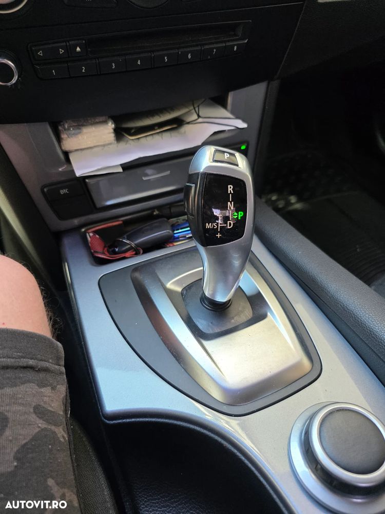 BMW Seria 5 520d Aut. - 14