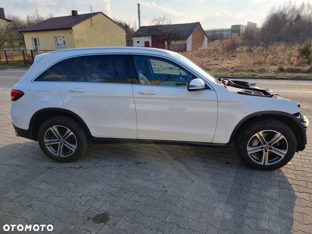 Mercedes-Benz GLC - 3