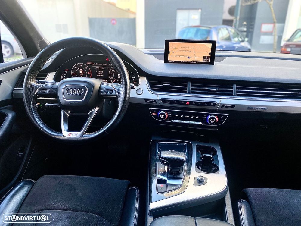 Audi Q7 3.0 TDI quattro S-line Tiptronic 7L - 22