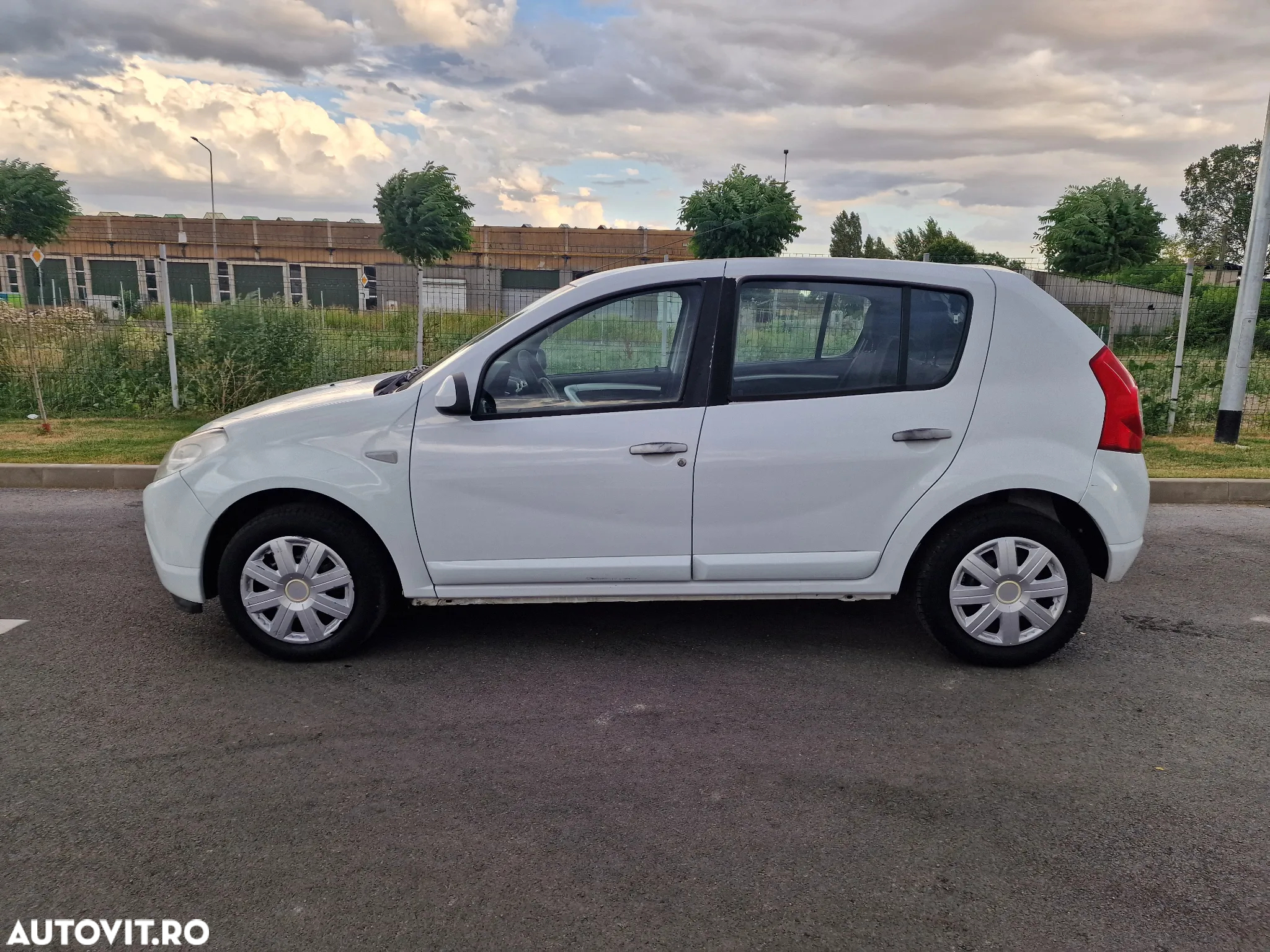 Dacia Sandero 1.4 MPI Laureate - 12