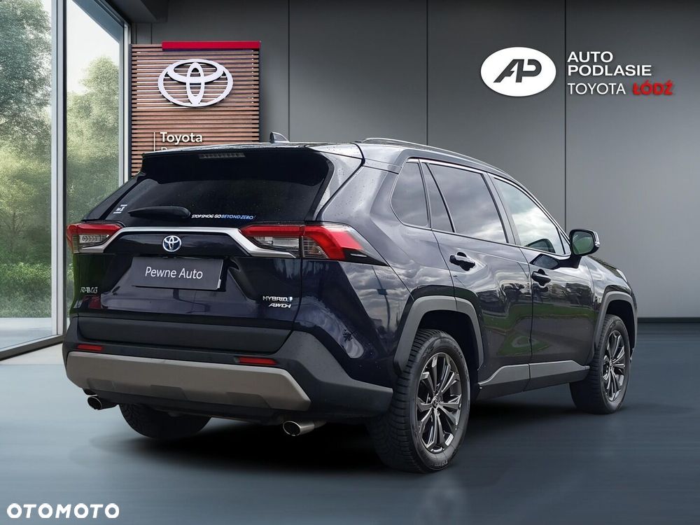 Toyota RAV4 - 8
