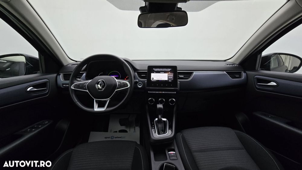 Renault Arkana E-TECH 145 Evolution - 14