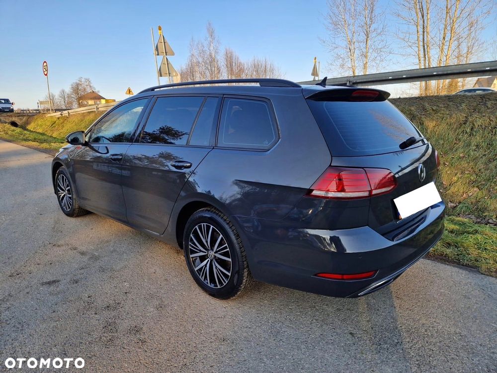 Volkswagen Golf - 3