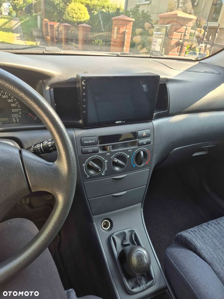 Toyota Corolla 1.6 VVT-i Sol - 13