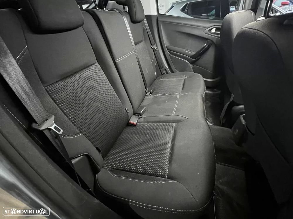 Peugeot 208 1.2 PureTech Allure - 8