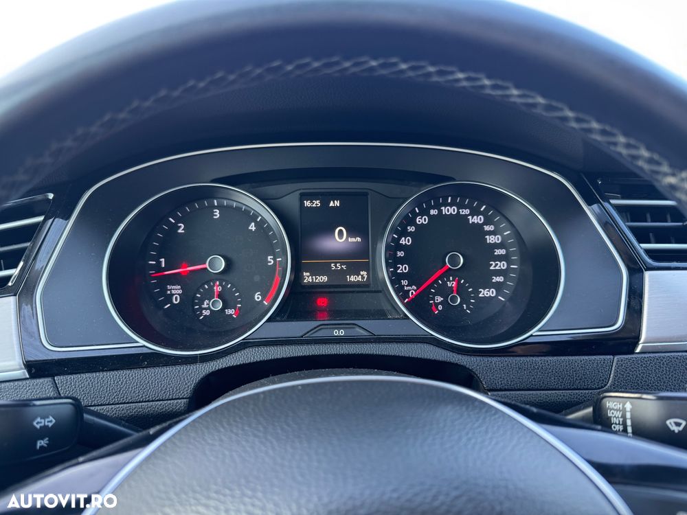 Volkswagen Passat 2.0 TDI (BlueMotion Technology) Comfortline - 22
