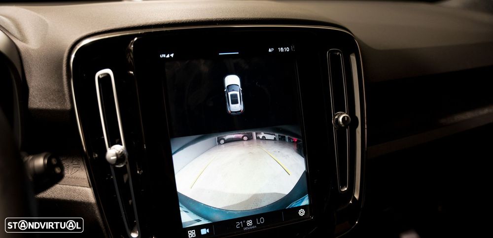 Volvo XC 40 Recharge Core - 7