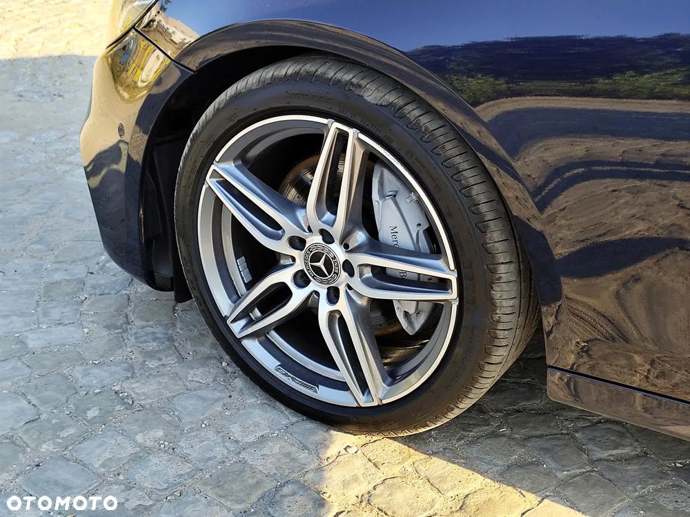 Mercedes-Benz Klasa E 220 d 4-Matic 9G-TRONIC - 8