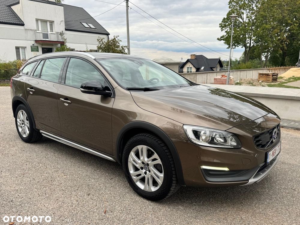 Volvo V60 Cross Country D3 Drive-E Momentum - 8