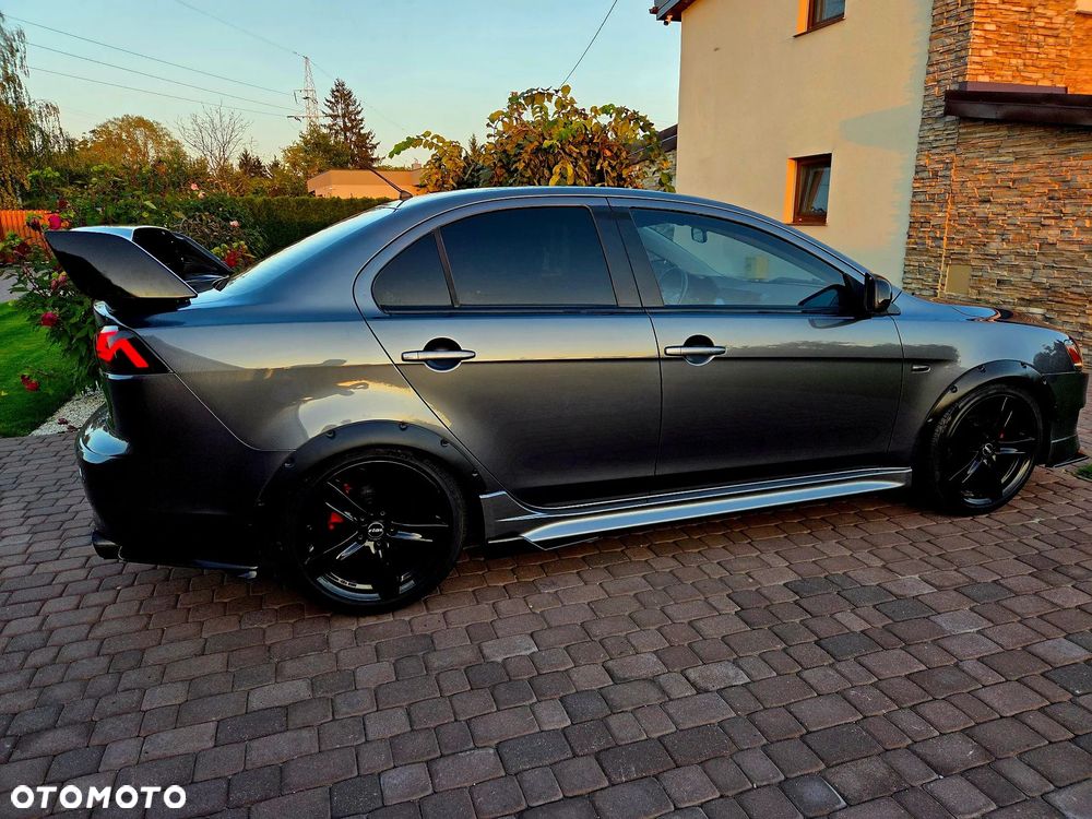 Mitsubishi Lancer - 12