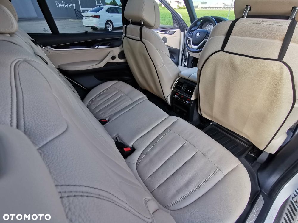 BMW X5 xDrive35i - 14