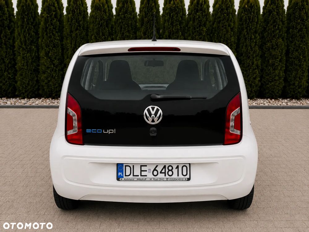 Volkswagen up! EcoFuel BlueMotion Technology move - 12