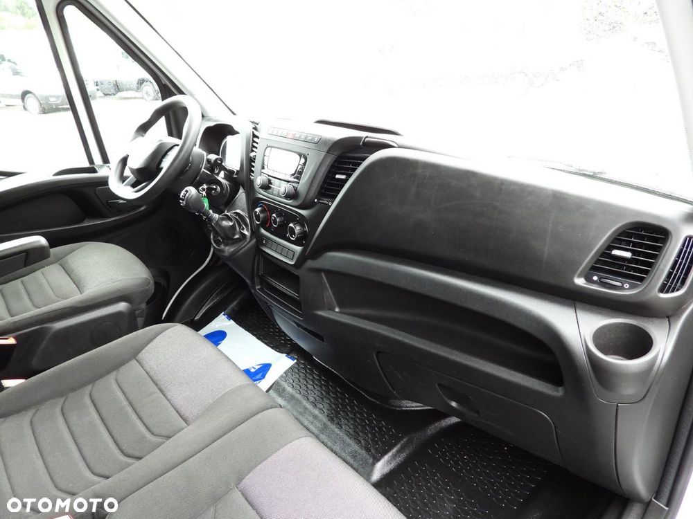 Iveco DAILY 35S18 PLANDEKA WINDA 8 PALET WEBASTO TEMPOMAT LEDY KLIMATYZACJA  180KM - 40