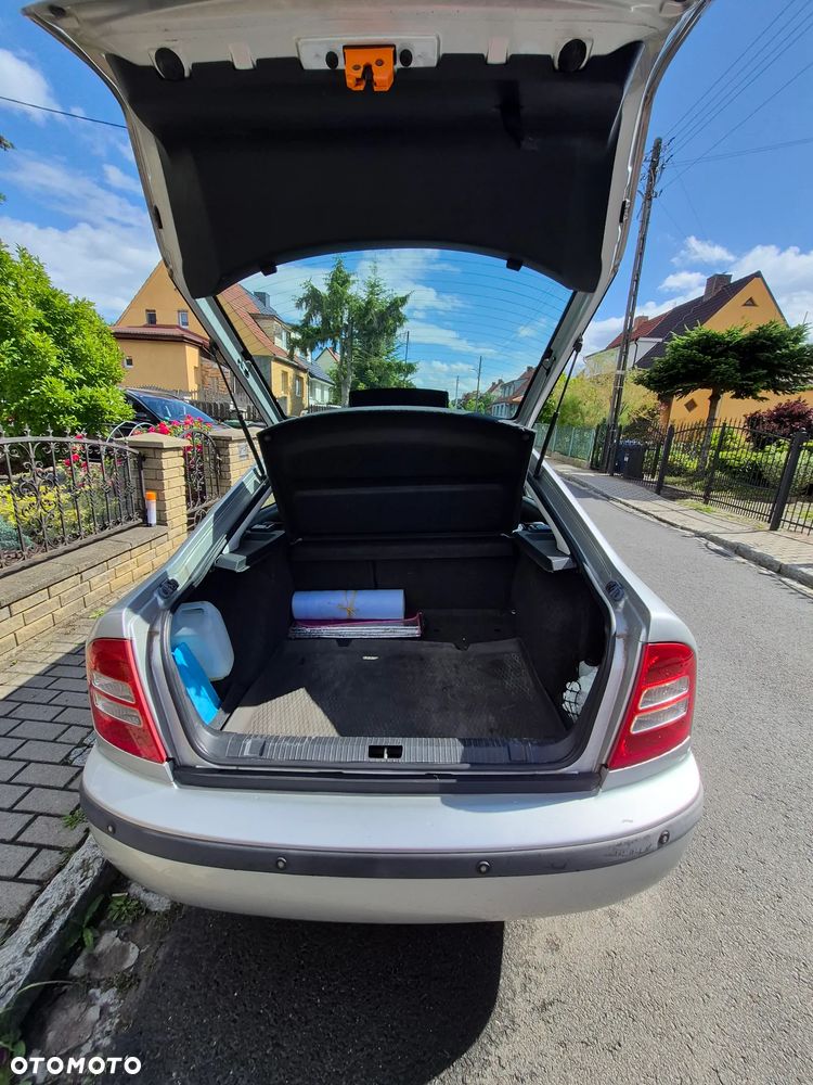 Skoda Octavia 2.0 Ambiente - 8