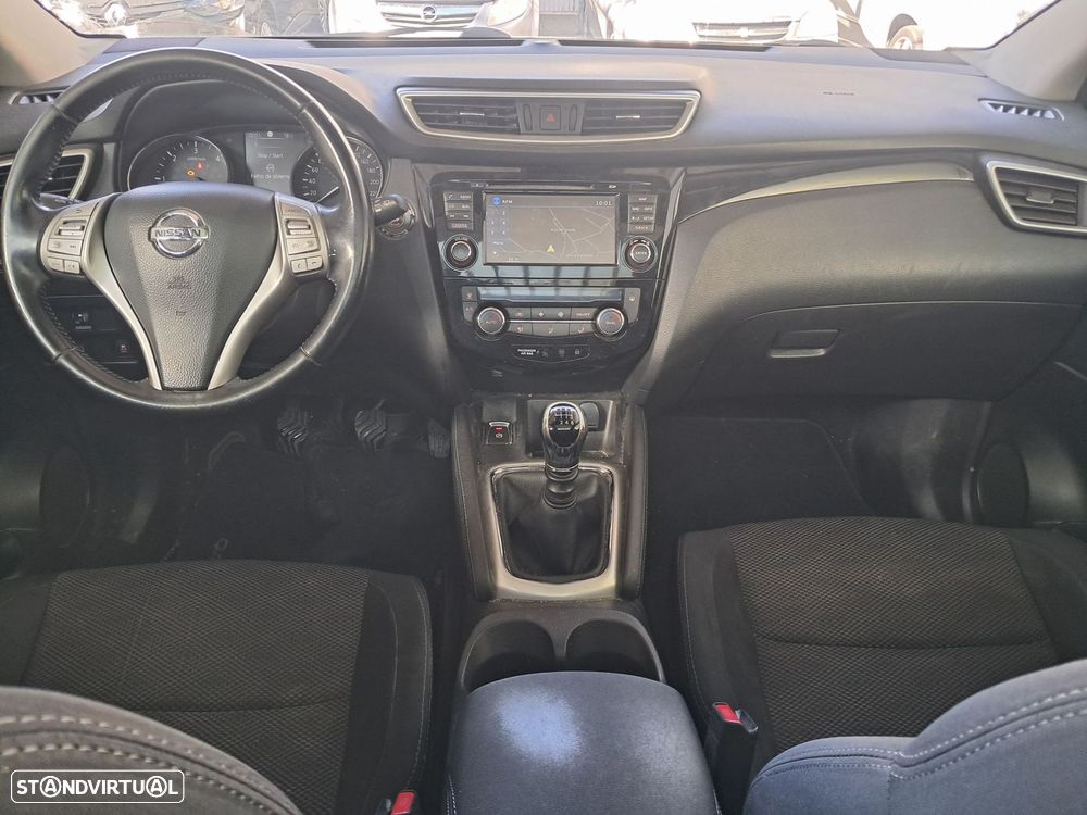 Nissan Qashqai 1.5 dCi N-Connecta - 11