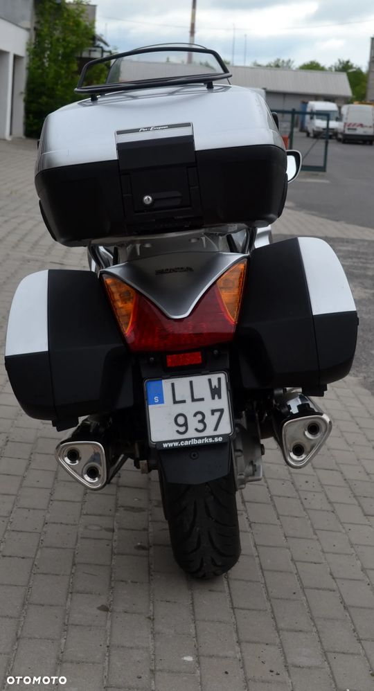 Honda ST - 25
