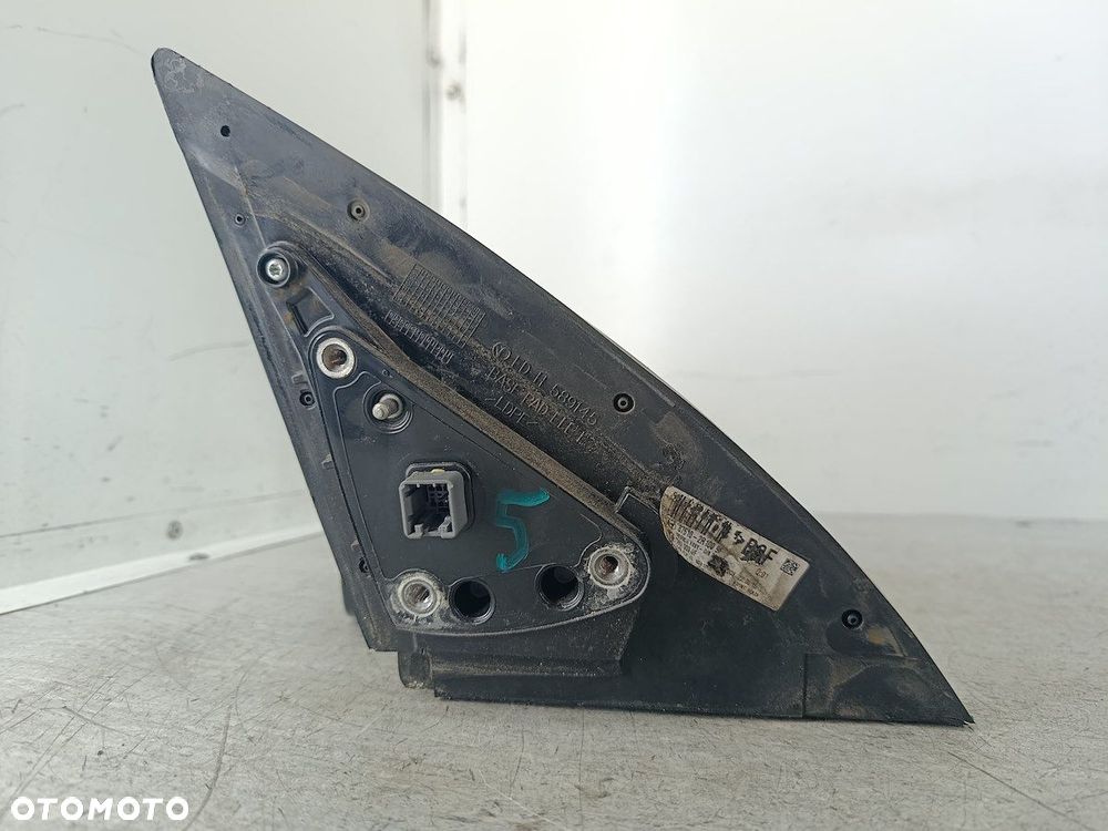 LUSTERKO LEWE HYUNDAI I30 I FL 5890099F   87610-2R100 9F - 4