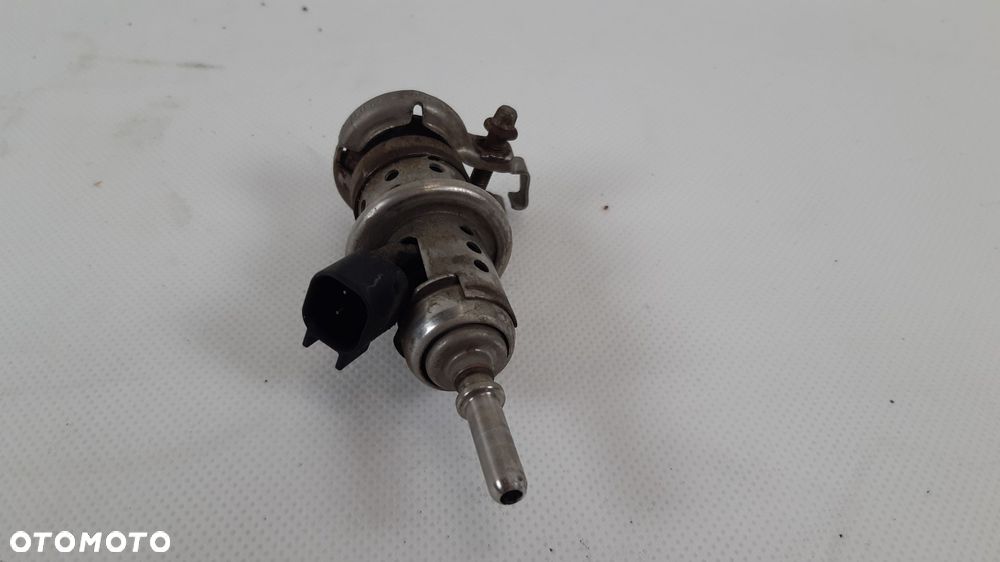 VOLVO V60 II WTRYSKIWACZ ADBLUE 32203677 - 4