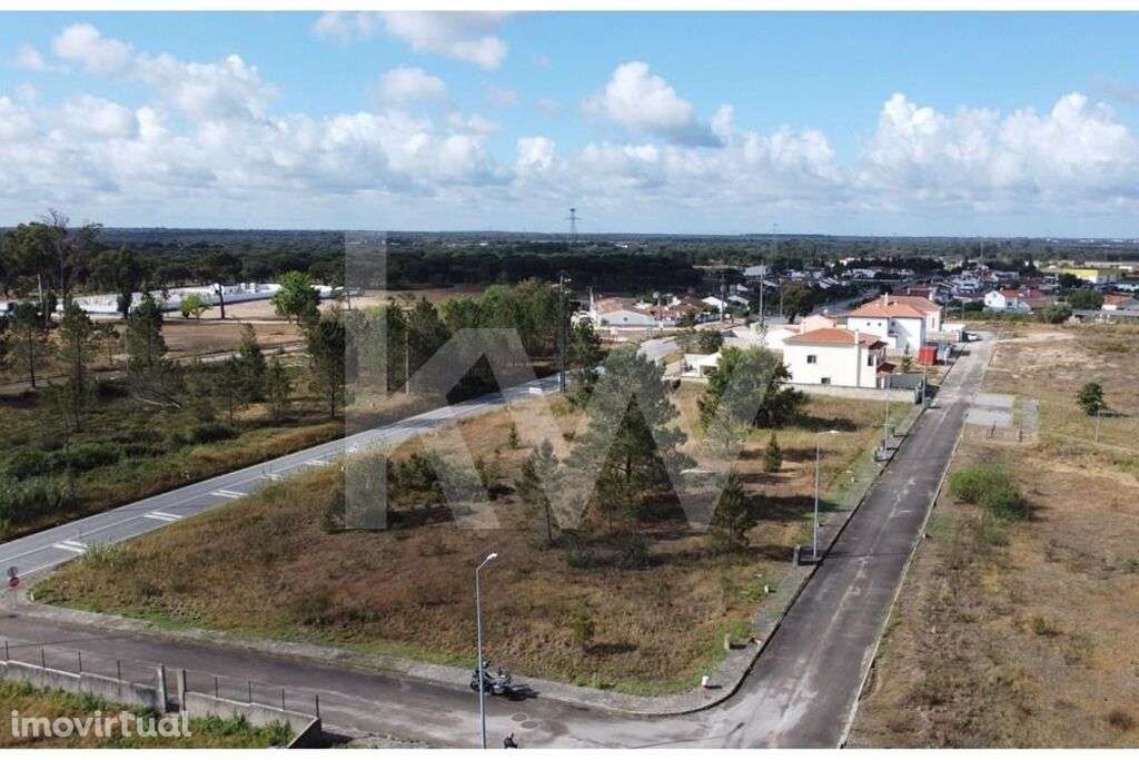 Terreno Urbano 830 M2 - Grande imagem: 2/3