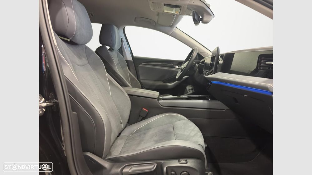 VW Passat Variant 2.0 TDI Business DSG - 13