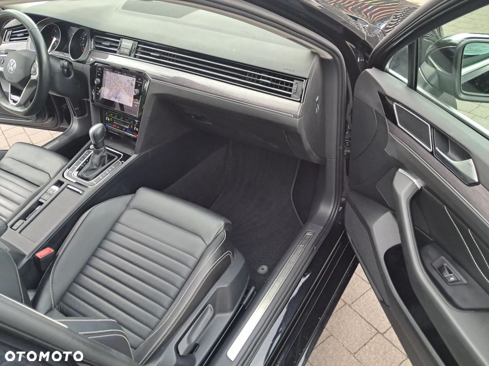 Volkswagen Passat 2.0 TDI 4Mot Elegance DSG - 21