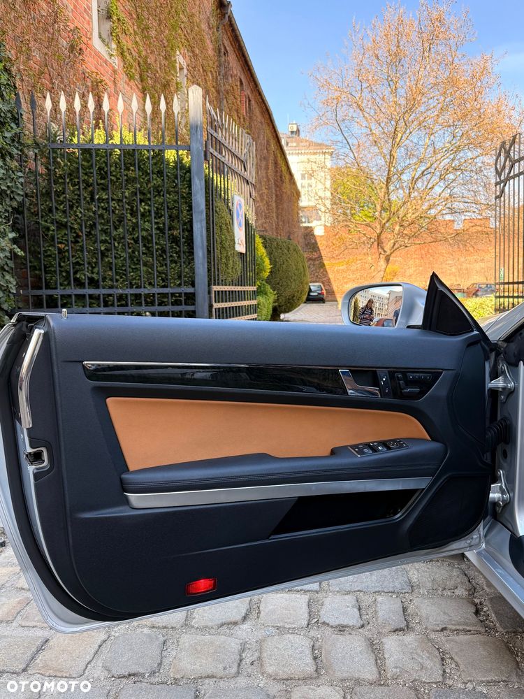 Mercedes-Benz Klasa E 250 CGI BlueEffICIENCY - 16