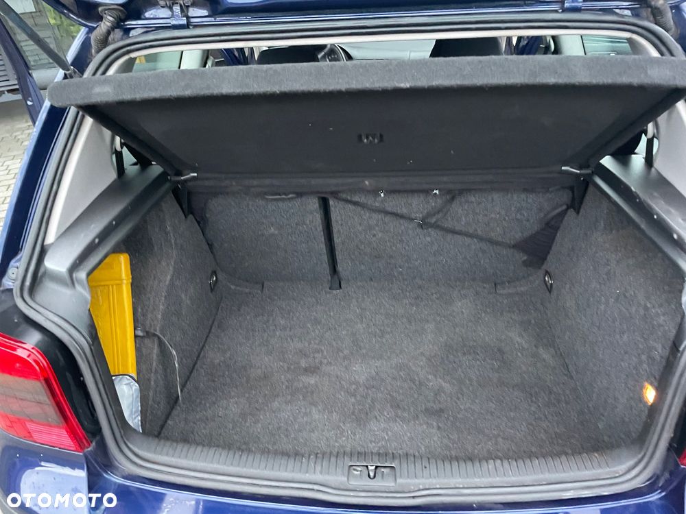 Volkswagen Golf - 20