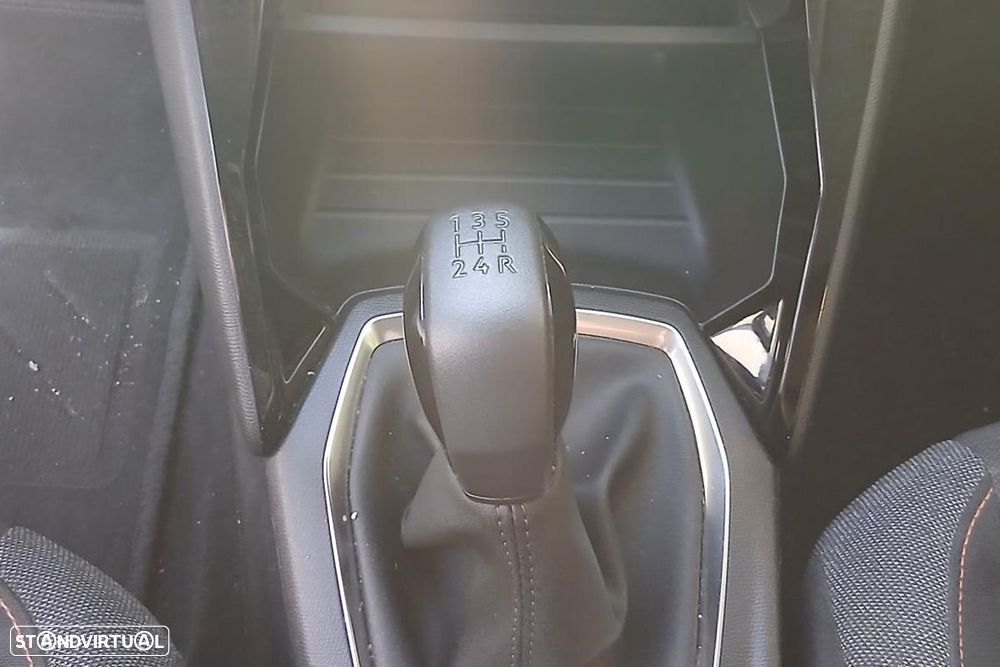 Peugeot 208 1.2 PureTech Active - 6